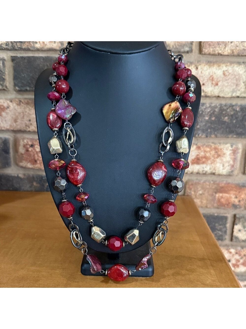 Ruby Rd Maroon Fuchsia & gold tone beaded & abalone double strand necklace